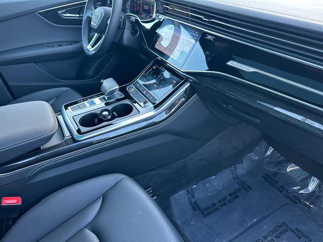2023 Audi Q8 Premium Plus 55 TFSI quattro Tiptronic