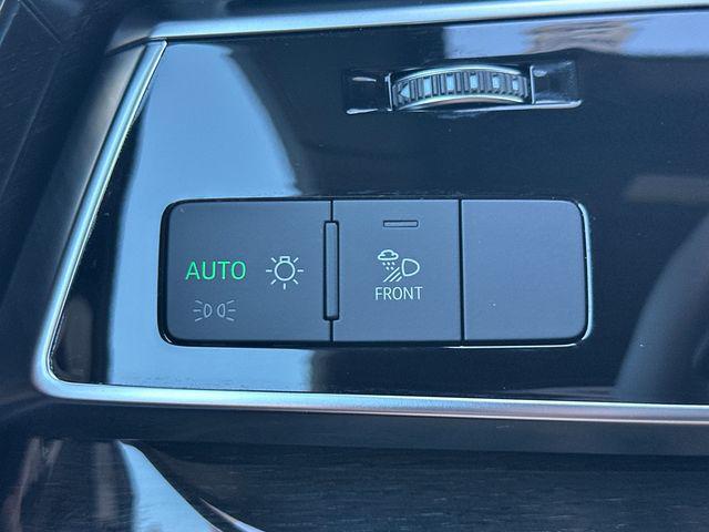 2023 Audi Q8 Premium Plus 55 TFSI quattro Tiptronic