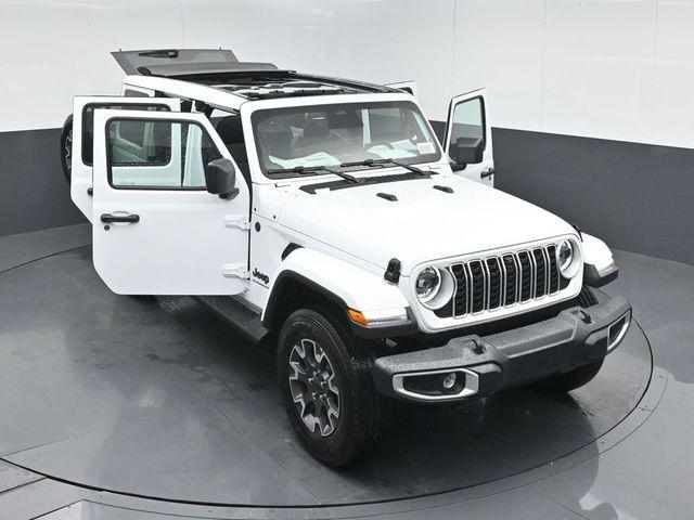 2026 Jeep Wrangler 4-Door Sahara 4x4