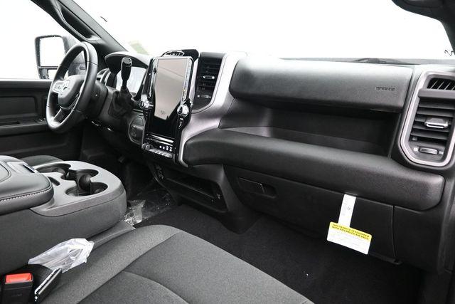 2026 Ram 2500 Black Express Crew Cab 4x4 64 Box