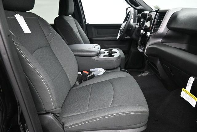 2026 Ram 2500 Black Express Crew Cab 4x4 64 Box