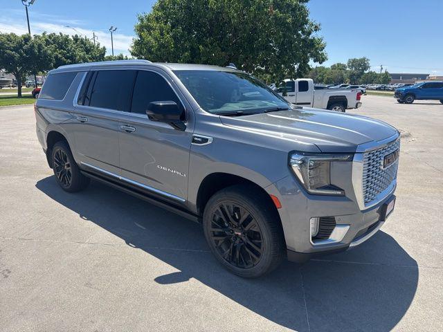 2021 GMC Yukon XL 4WD Denali