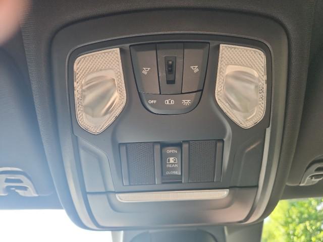 2021 Ram 1500 Big Horn Crew Cab 4x4 5'7" Box