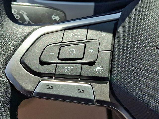 2023 Volkswagen Atlas 2.0T SE w/Technology