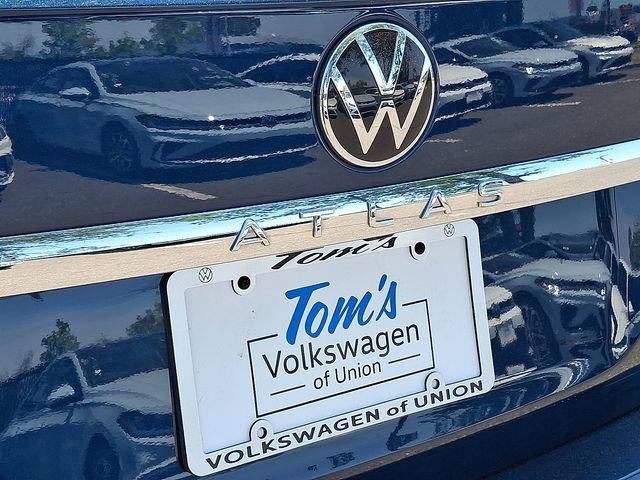 2023 Volkswagen Atlas 2.0T SE w/Technology