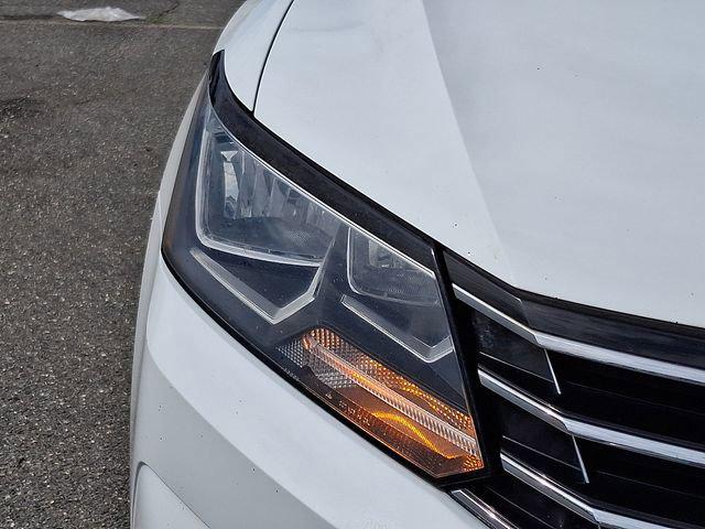 2016 Volkswagen Passat 1.8T SE