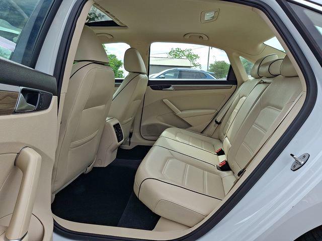 2016 Volkswagen Passat 1.8T SE