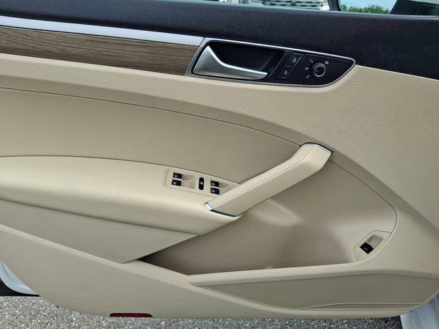 2016 Volkswagen Passat 1.8T SE