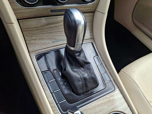 2016 Volkswagen Passat 1.8T SE