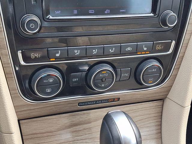 2016 Volkswagen Passat 1.8T SE