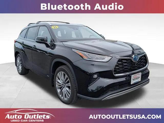 2023 Toyota Highlander Hybrid Platinum for sale in Farmington, NY