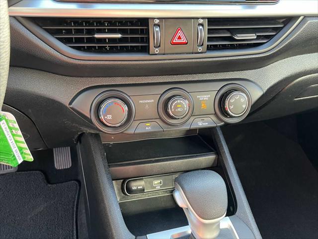 2024 Kia Forte LXS