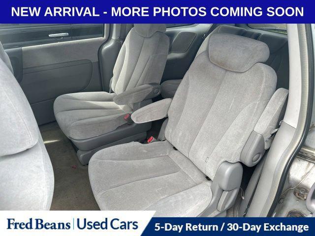 2007 Kia Sedona LX