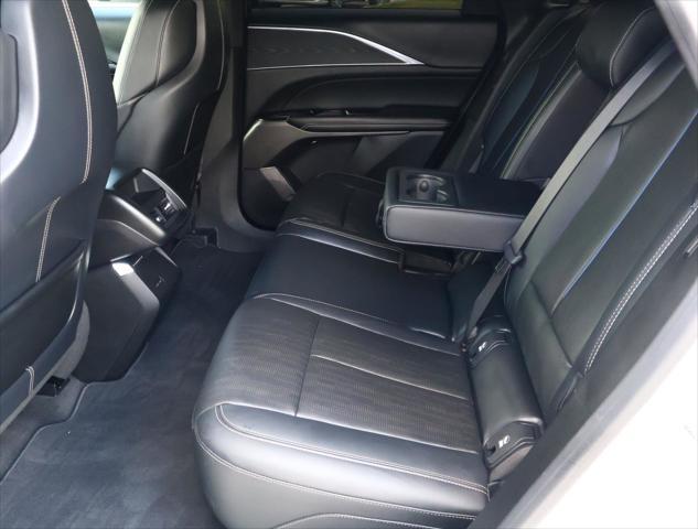 2024 Cadillac iQ Luxury w/1SC