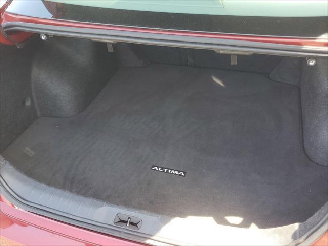 2025 Nissan Altima SV FWD