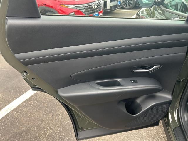 2025 Hyundai Tucson SE