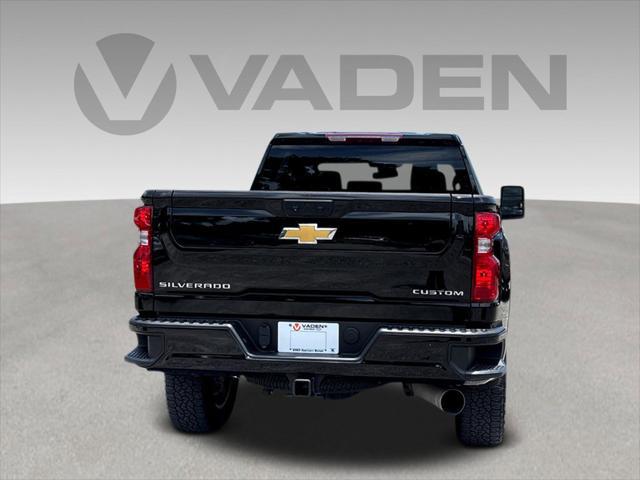 2024 Chevrolet Silverado 2500HD 4WD Crew Cab Standard Bed Custom