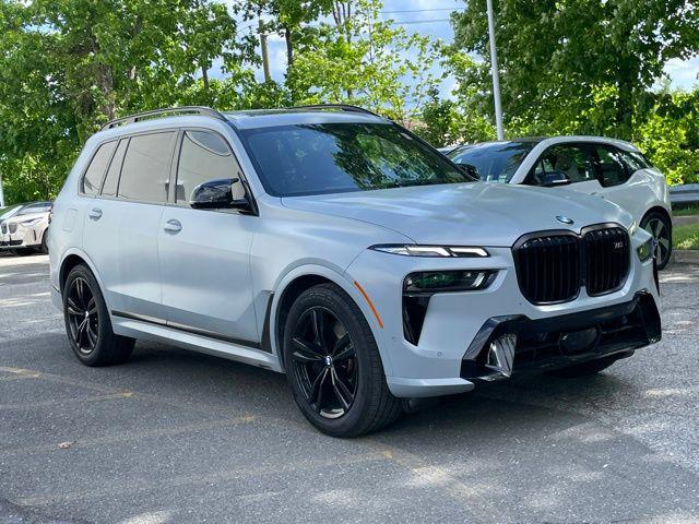 2024 BMW X7 M60i