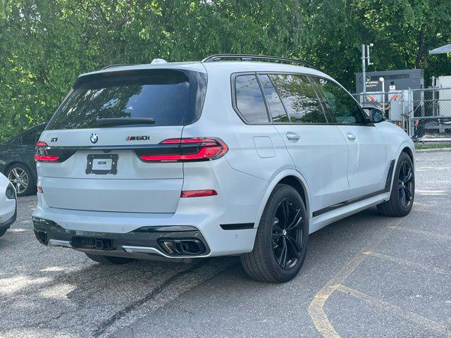 2024 BMW X7 M60i