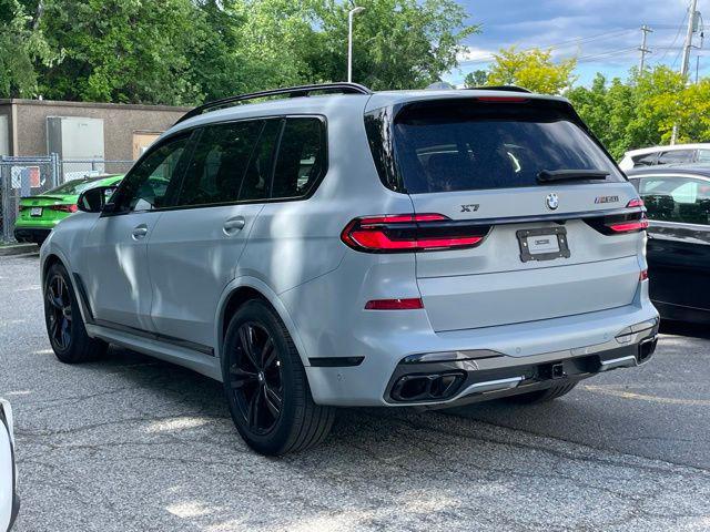 2024 BMW X7 M60i