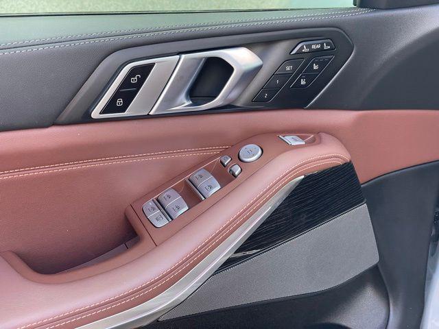 2024 BMW X7 M60i