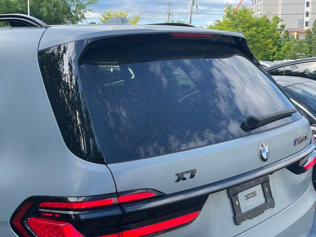 2024 BMW X7 M60i