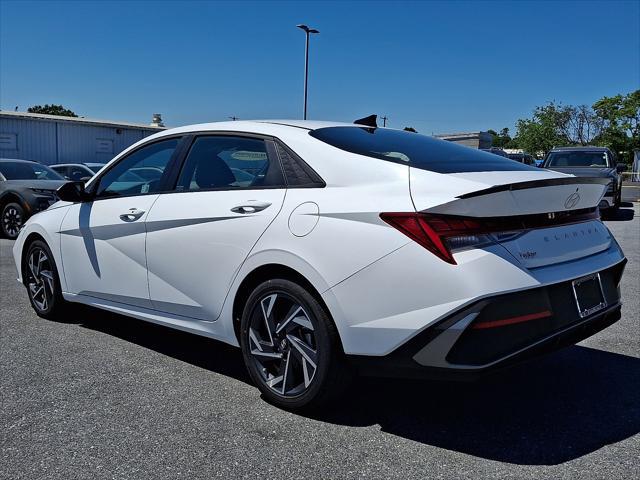 2025 Hyundai Elantra Hybrid SEL Sport