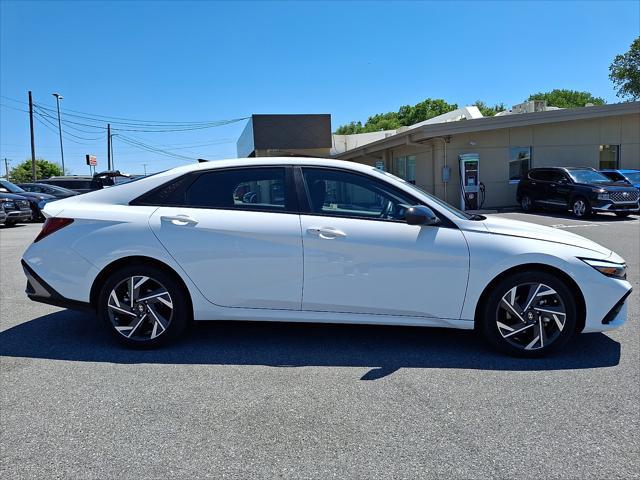 2025 Hyundai Elantra Hybrid SEL Sport