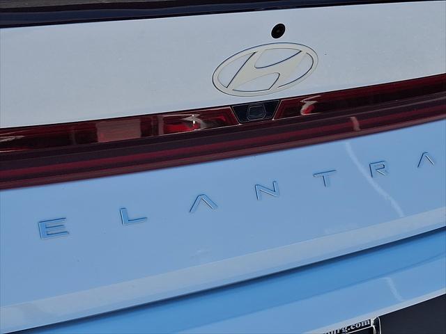 2025 Hyundai Elantra Hybrid SEL Sport