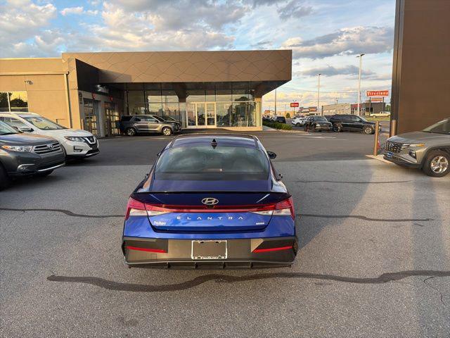 2025 Hyundai Elantra Hybrid SEL Sport