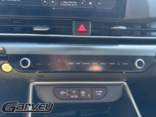 2025 Kia Carnival MPV SX