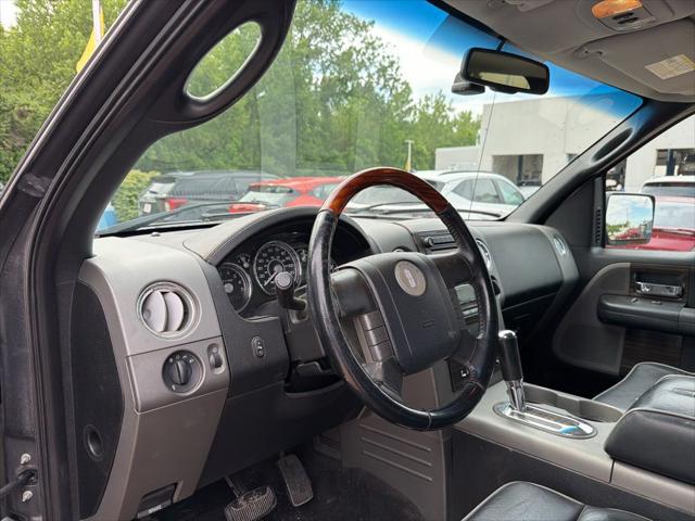 2007 Lincoln Mark LT Base