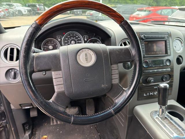 2007 Lincoln Mark LT Base