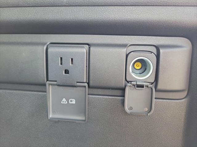 2024 Mazda X-90 Premium Plus