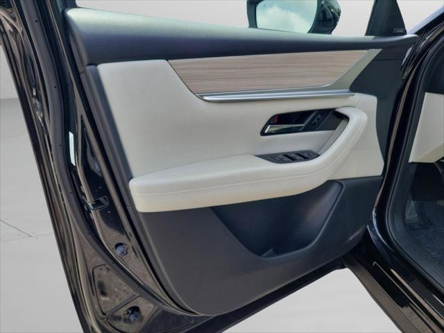 2024 Mazda X-90 Premium Plus