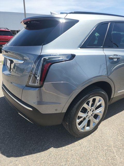 2021 Cadillac XT5 AWD Sport