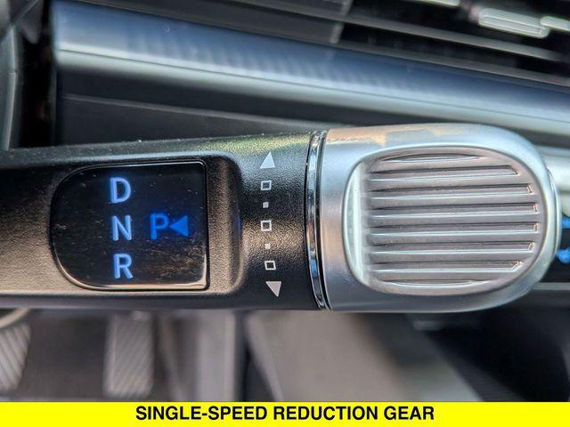 2024 Hyundai IONIQ 6 SE