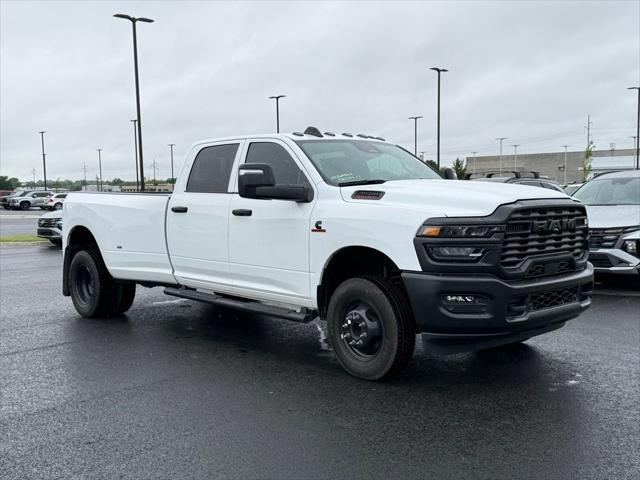 2025 Ram 3500 Tradesman Crew Cab 4x4 8' Box