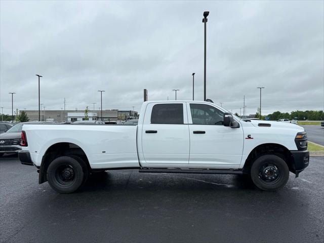 2025 Ram 3500 Tradesman Crew Cab 4x4 8' Box