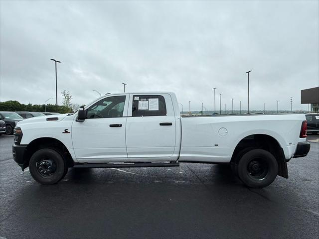 2025 Ram 3500 Tradesman Crew Cab 4x4 8' Box