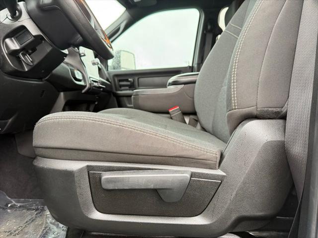 2025 Ram 3500 Tradesman Crew Cab 4x4 8' Box