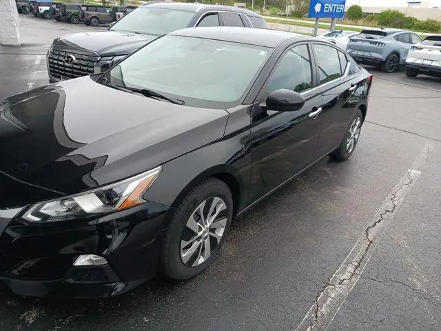 2020 Nissan Altima S FWD for sale in Plymouth, WI
