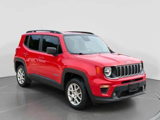 2022 Jeep Renegade Latitude 4x4 for sale in Jefferson City, MO
