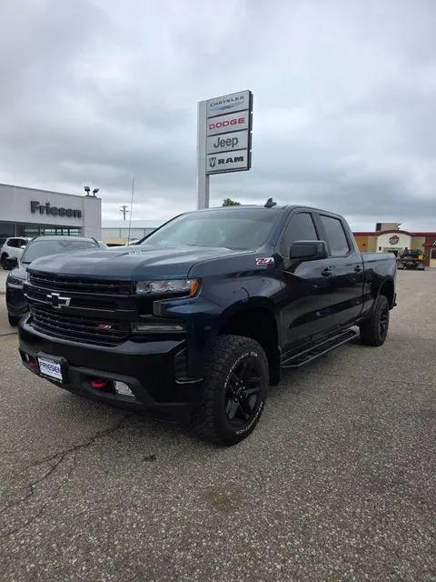 2020 Chevrolet Silverado 1500 4WD Crew Cab Standard Bed LT Trail Boss for sale in Clay Center, KS
