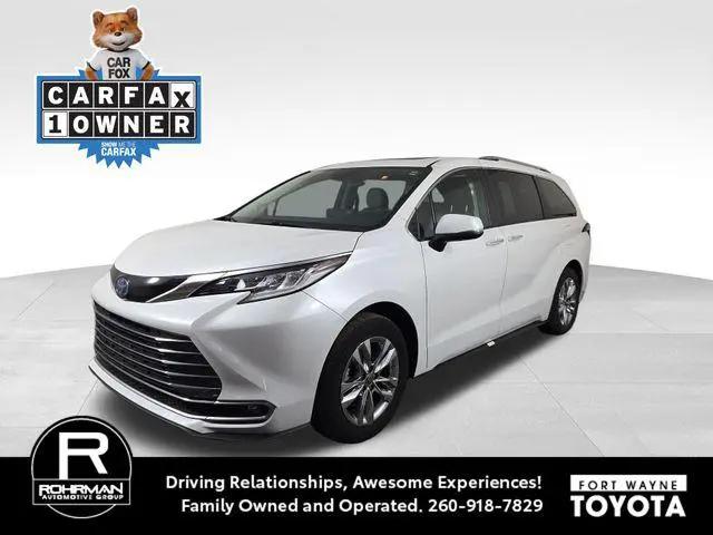 2023 Toyota Sienna Limited for sale in Fort Wayne, IN