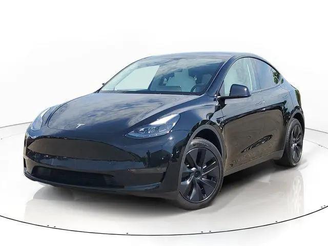2024 Tesla Model Y Long Range Single Motor Rear-Wheel Drive for sale in Lansing, MI