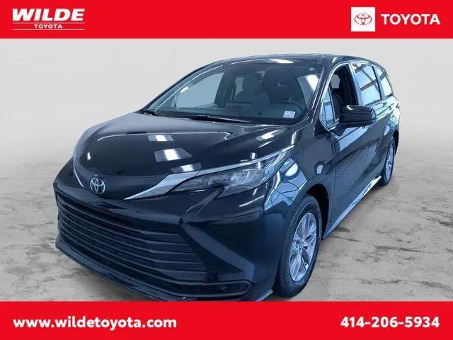 2026 Toyota Sienna LE for sale in West Allis, WI