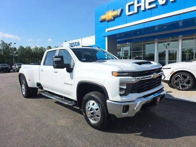 2025 Chevrolet Silverado 3500HD 4WD Crew Cab Long Bed LT for sale in Woonsocket, RI
