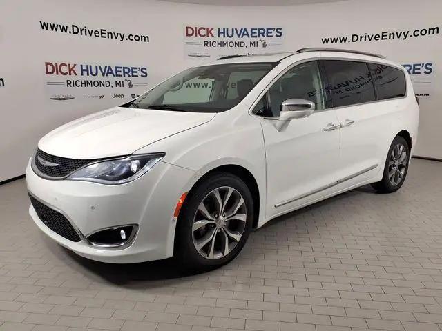 2019 Chrysler Pacifica Limited for sale in Richmond, MI