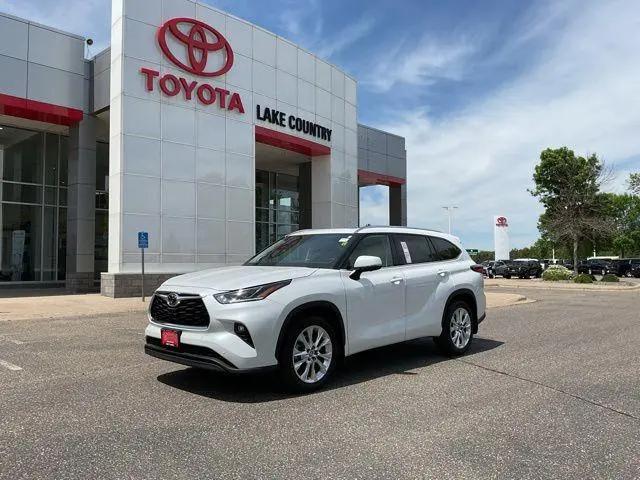 2023 Toyota Highlander Limited for sale in Baxter, MN